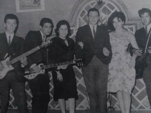 Demonios del Rock Puebla - De izq a derecha, Eugenio Pérez Mayesffer, Jaime Guerra, pareja x y Juan Guerra