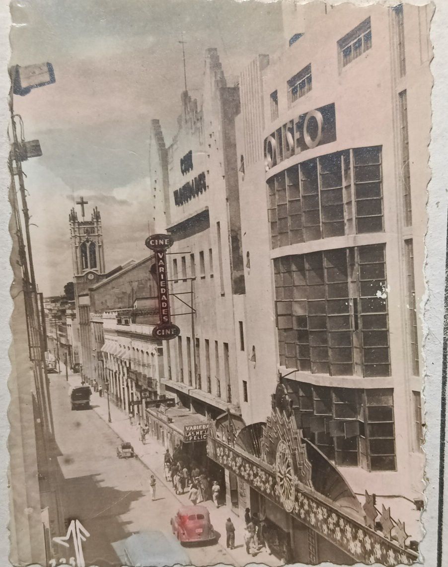 Cine Variedades y Coliseo